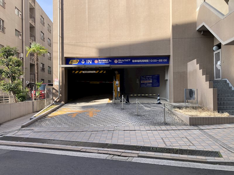 グランデュオ五日市駅前ウエスト 共用部写真（駐車場）